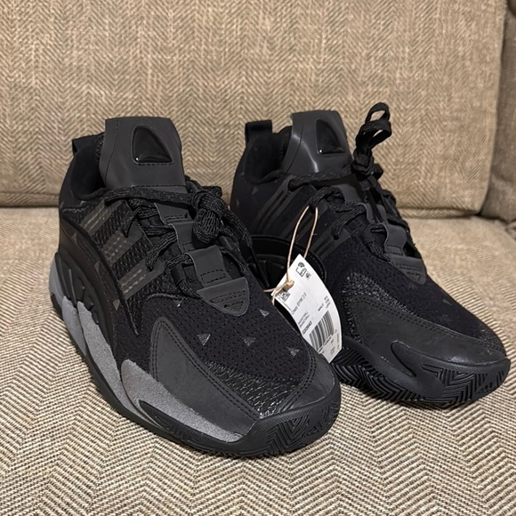 NWT Adidas Crazy BYW 2.0 Basketball Triple Black Sneakers/Shoes GX0043 Size 7 - Picture 1 of 16